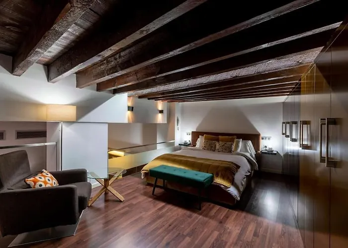 Fr26 Luxurious Apartment, 2 Minutes From Cathedral