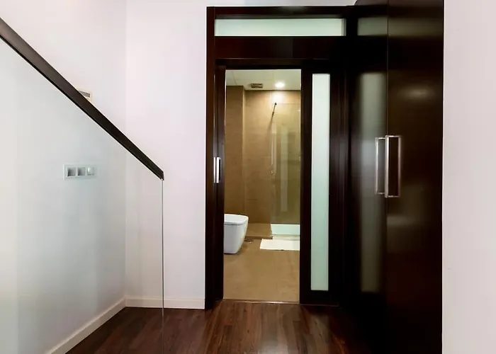 Fr26 Luxurious Apartment, 2 Minutes From Cathedral *