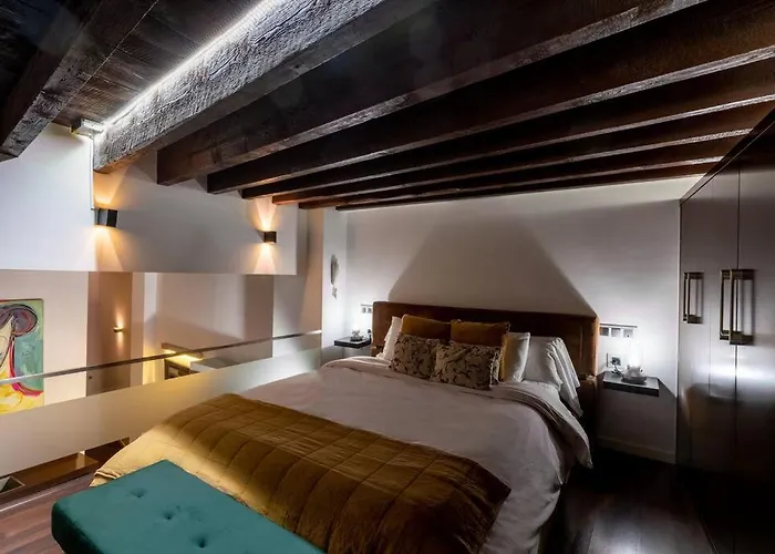 Appartamento Fr26 Luxurious Apartment, 2 Minutes From Cathedral Siviglia