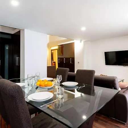 Lägenhet Fr26 Luxurious Apartment, 2 Minutes From Cathedral *