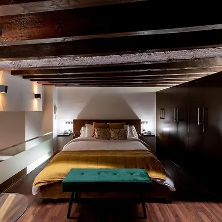 Fr26 Luxurious Apartment, 2 Minutes From Cathedral Апартаменты *