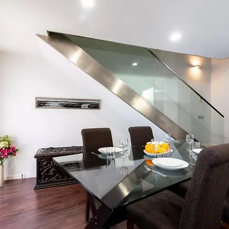 Fr26 Luxurious Apartment, 2 Minutes From Cathedral Апартаменты *